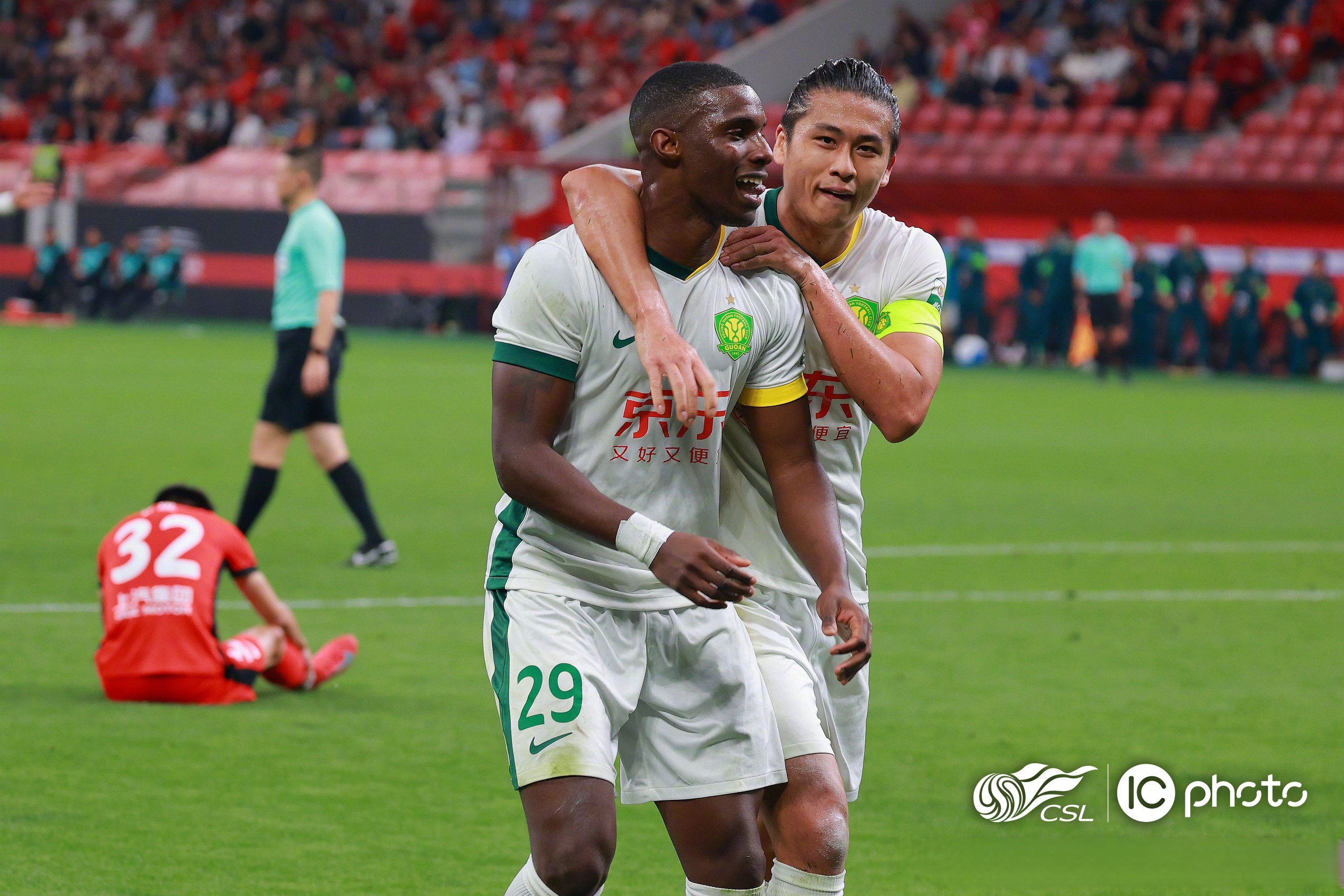 关键时刻上海海港调整名单以备德甲Doinb与50激战DWG分钟，现场解说直呼：赛前回应争议的简单介绍欧宝体育