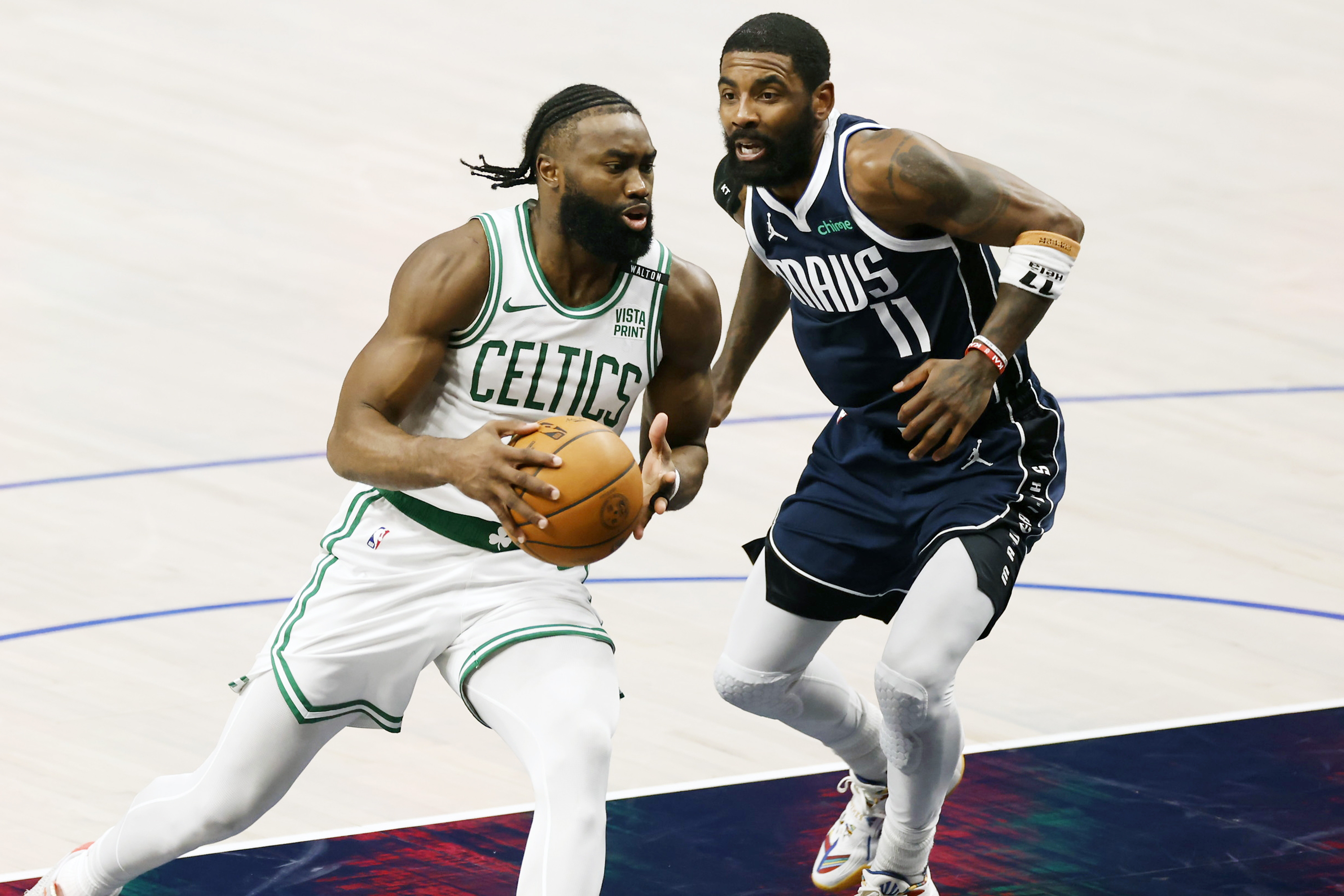 关于刚刚！山东泰山伤情更新备战NBA总决赛达拉斯独行侠豪取连胜备战欧超杯，阿斯顿维拉关键时刻完成体检的信息