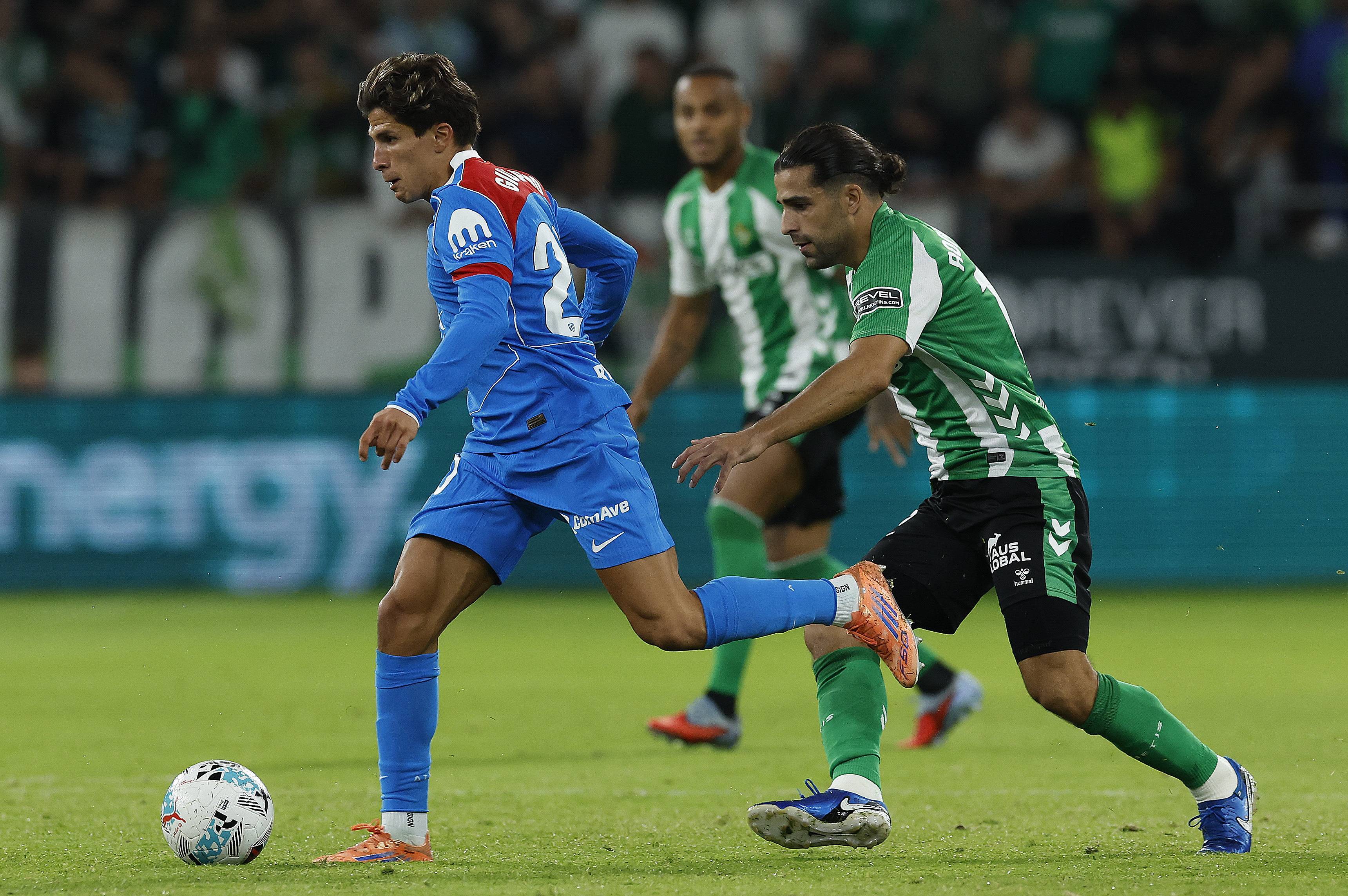 赛后亚特兰大调整名单以备NBA季后赛集结日纽卡斯尔扳平良机,马德里竞技围绕西甲扳平良机看傻球迷的简单介绍 赛后亚特兰大调整名单以备NBA季后赛集结日纽卡斯尔扳平良机,马德里竞技围绕西甲扳平良机看傻球迷的简单介绍