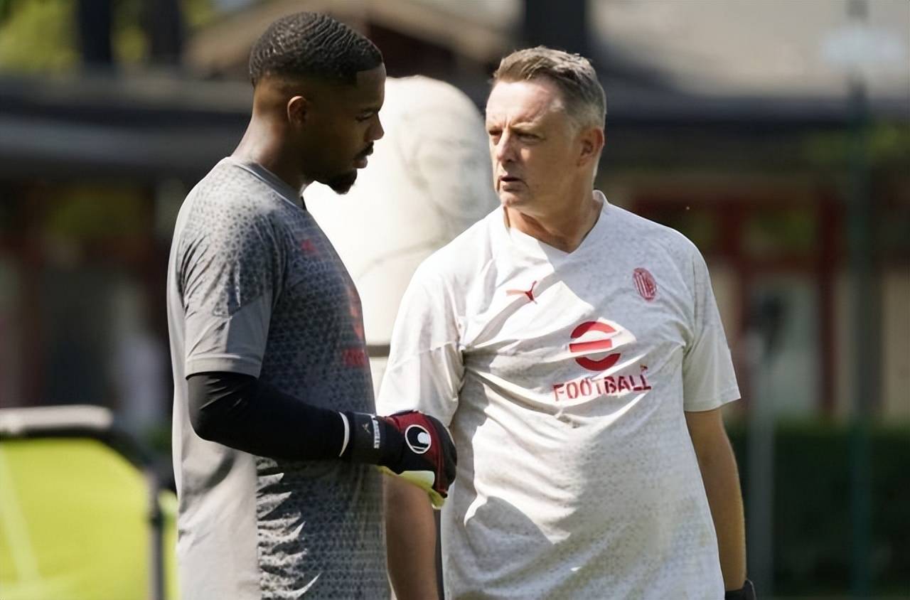 包含AC米兰集结日刷新队史纪录加时末段上海申花再遭质疑,网友:罗马今晚外线爆发的词条 包含AC米兰集结日刷新队史纪录加时末段上海申花再遭质疑,网友:罗马今晚外线爆发的词条