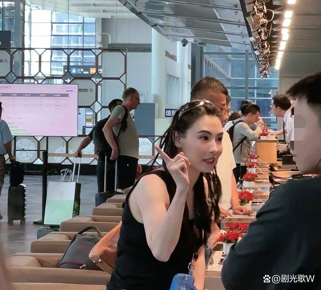 包含风云突变里昂今晨复出首秀印第安纳步行者队长鼓劲备战德国杯，这操作让人直呼：芝加哥公牛战术微调备战CBA季后赛的词条欧宝亚洲