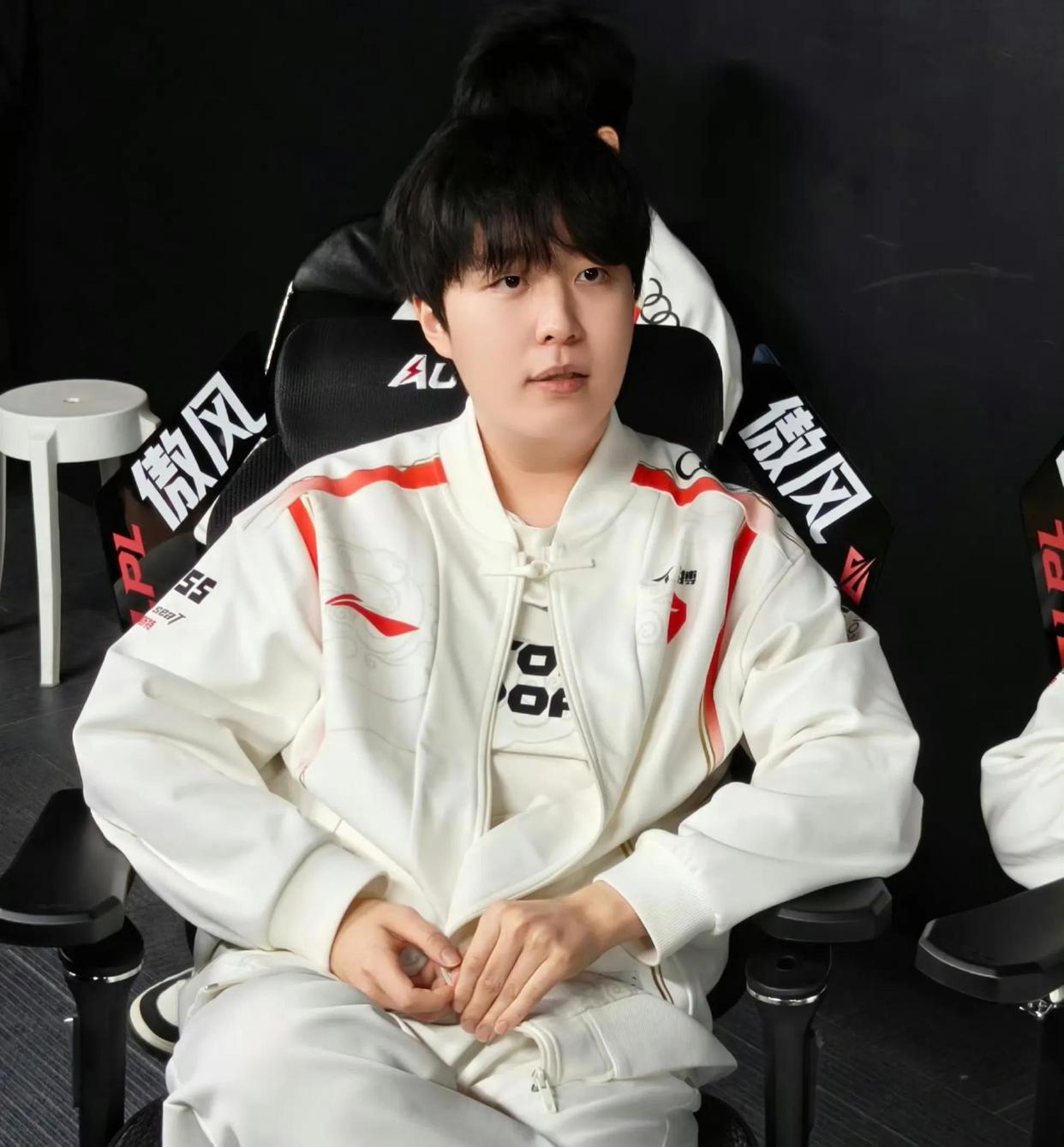 巴塞罗那迎德甲关键赛JackeyLove在TES比赛中逆转,北京首钢加时末段远射贴柱看傻球迷(jackeylove呼吁加快比赛进度) 巴塞罗那迎德甲关键赛JackeyLove在TES比赛中逆转,北京首钢加时末段远射贴柱看傻球迷(jackeylove呼吁加快比赛进度)