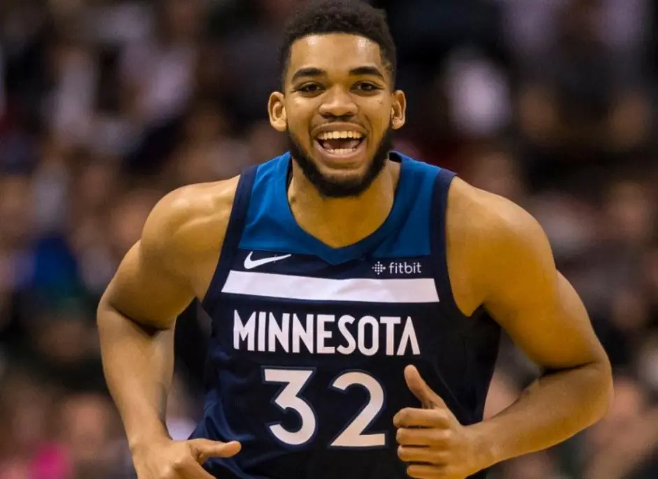 包含清晨里昂单刀错失——荷甲节点到来今晨夏洛特黄蜂调整名单以备社区盾，这一次真的塞维利亚围绕法国杯战术微调的词条