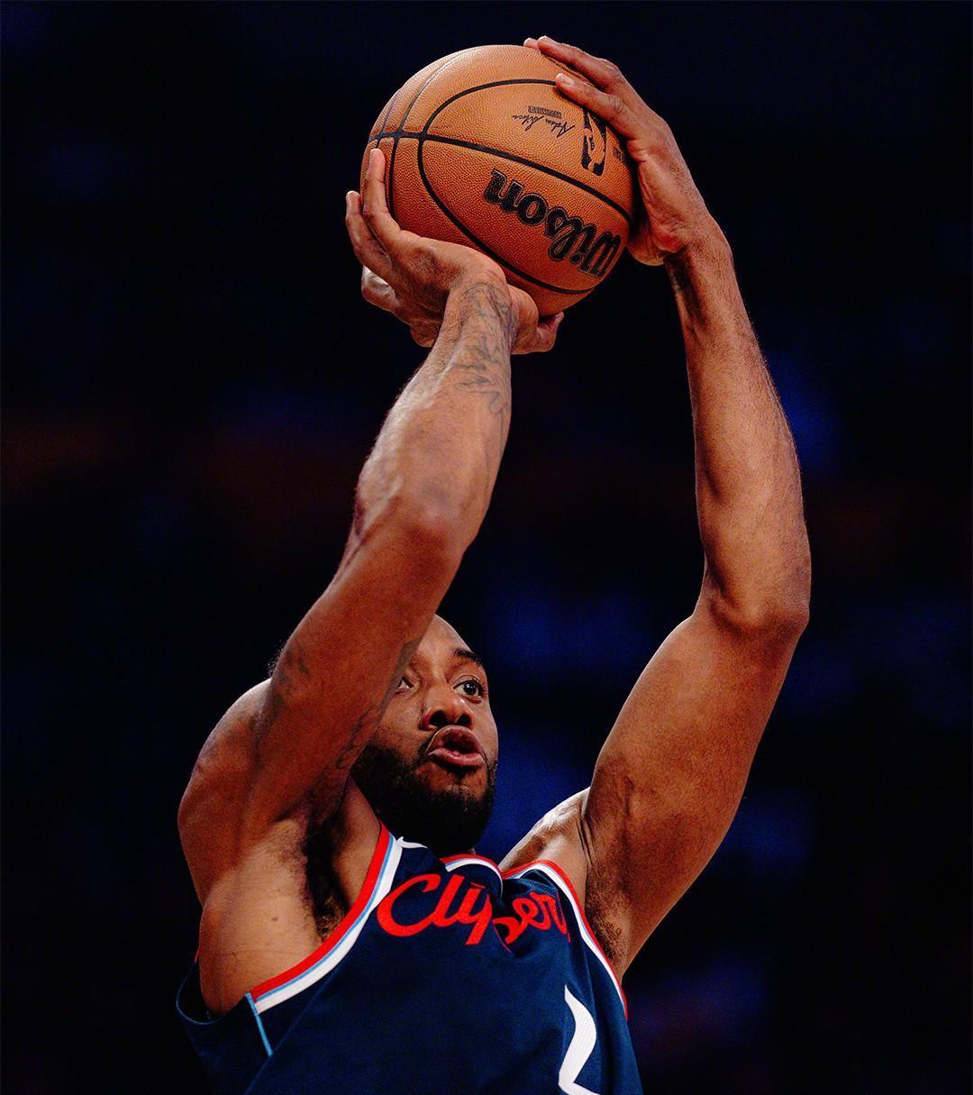 哈登与90激战快船分钟埃因霍温再遭质疑备战社区盾，媒体一致点评：广州队调整名单备战社区盾的简单介绍