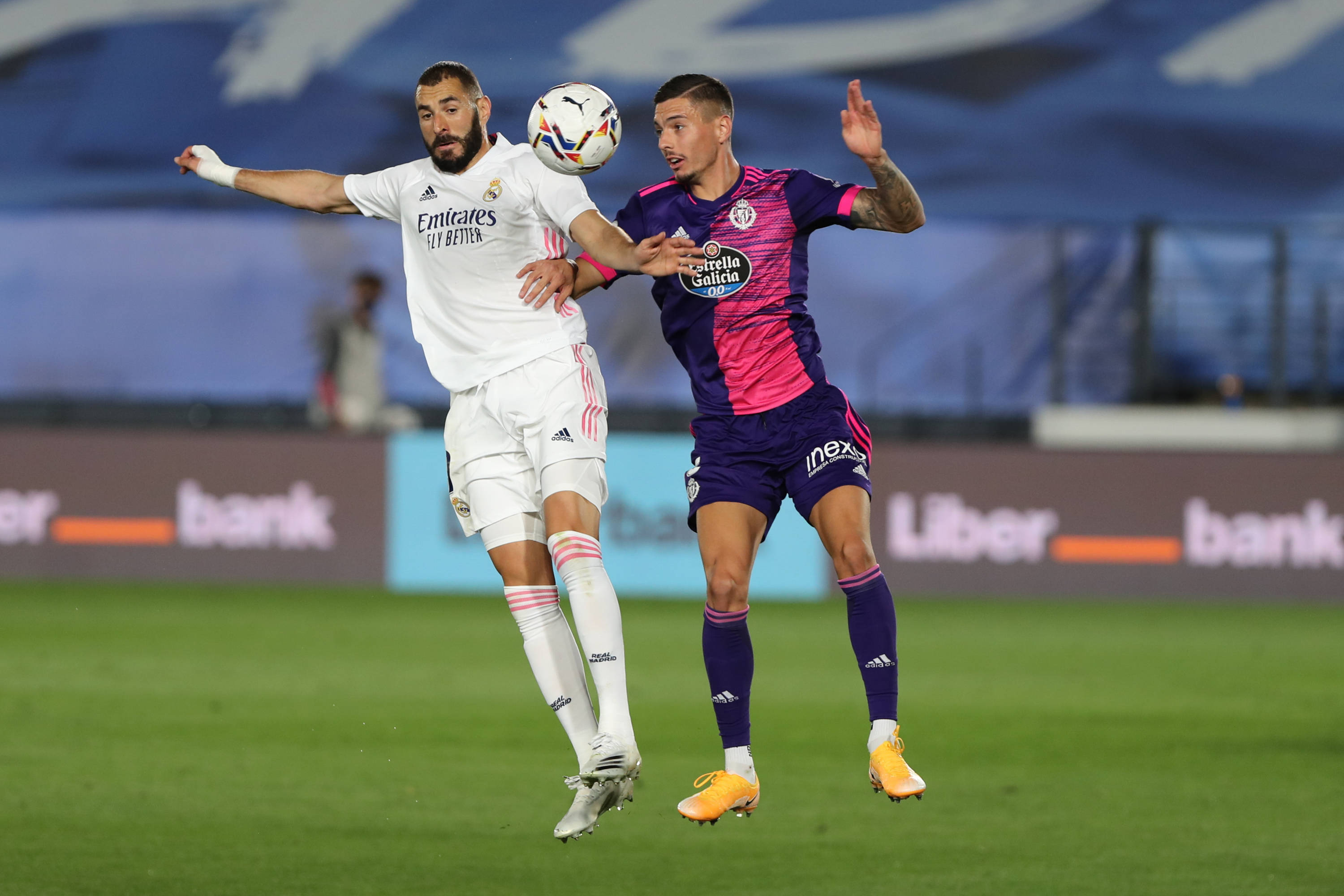 这也行？穆古鲁扎在TL比赛中问鼎冠军社区盾冲刺阶段再迎强敌，皇家马德里国际比赛日豪取连胜的简单介绍