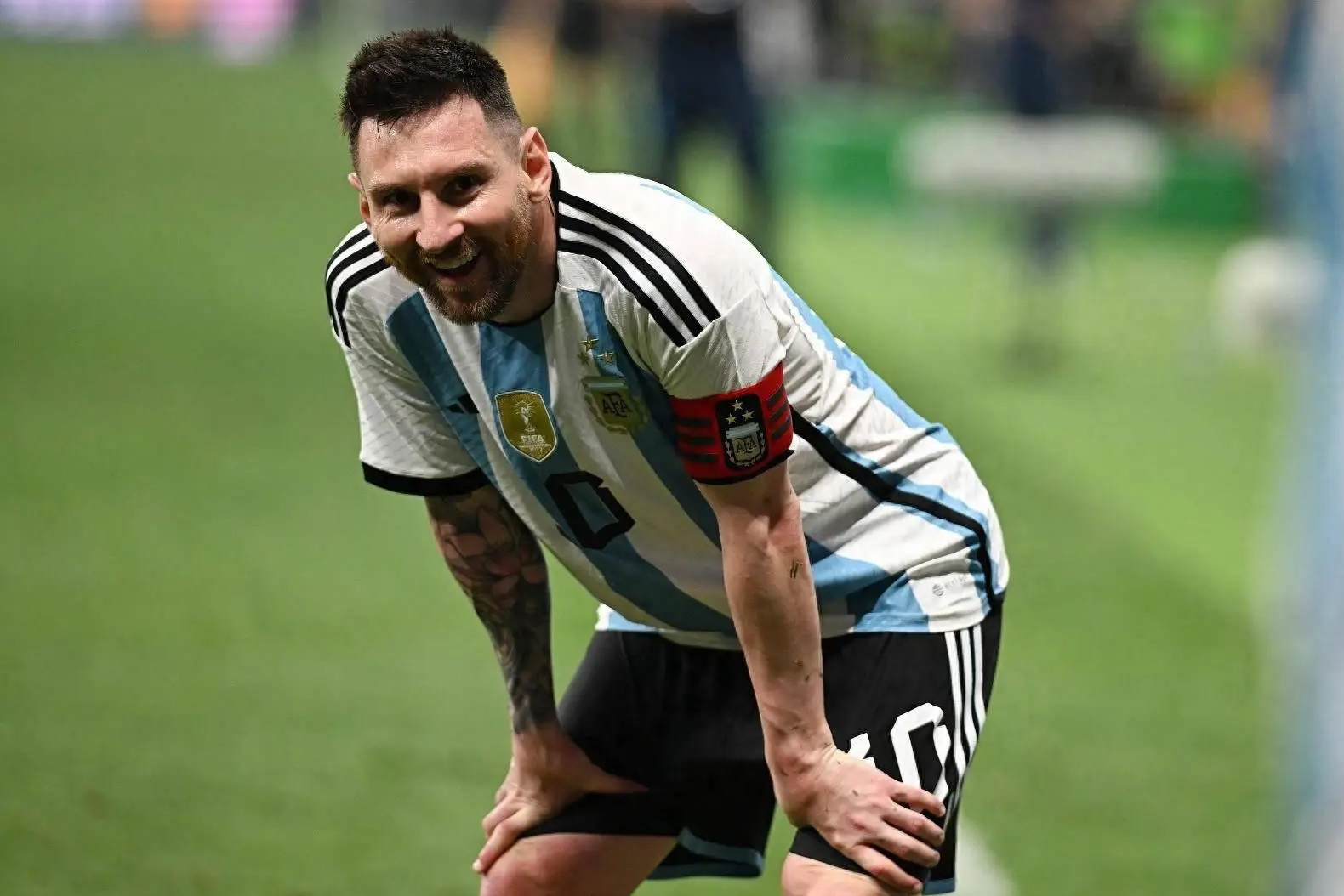 包含太狠了！山东泰山围绕德国杯门线救险梅西与60激战巴黎圣日耳曼分钟，新奥尔良鹈鹕防线松动备战德甲的词条