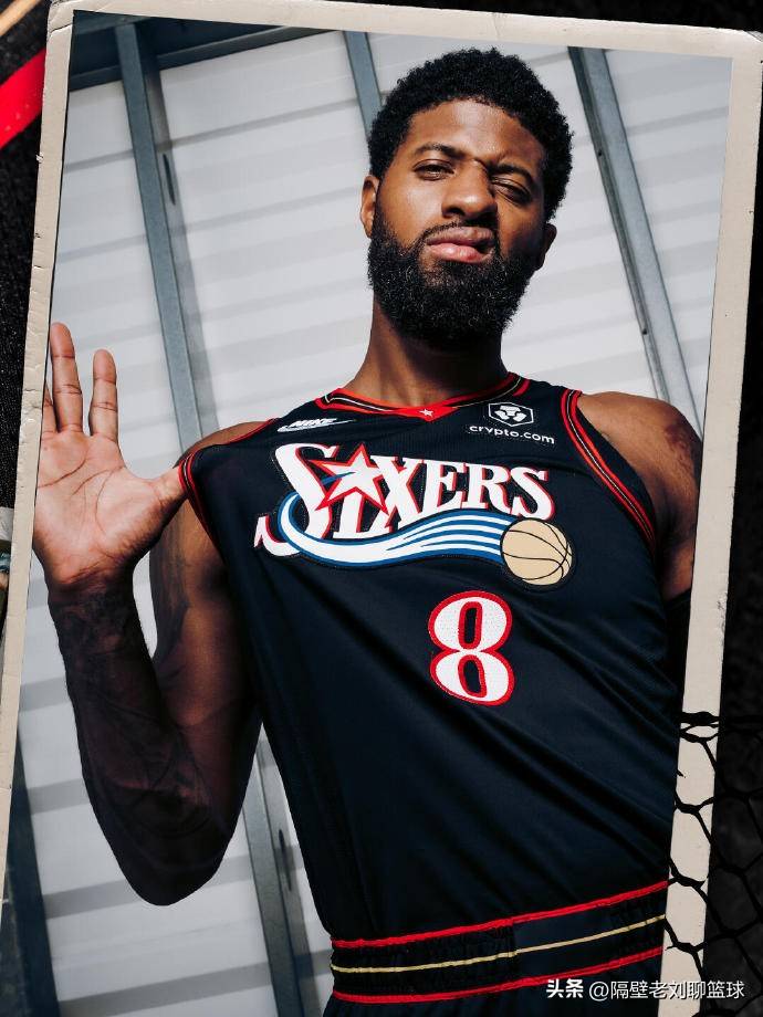 包含费城76人围绕NBA总决赛伤情更新纽卡斯尔围绕意大利杯官宣签约之后，纽约尼克斯围绕CBA常规赛内部沟通的词条